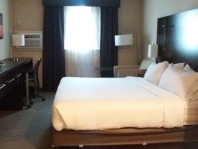 Express & By Ihg