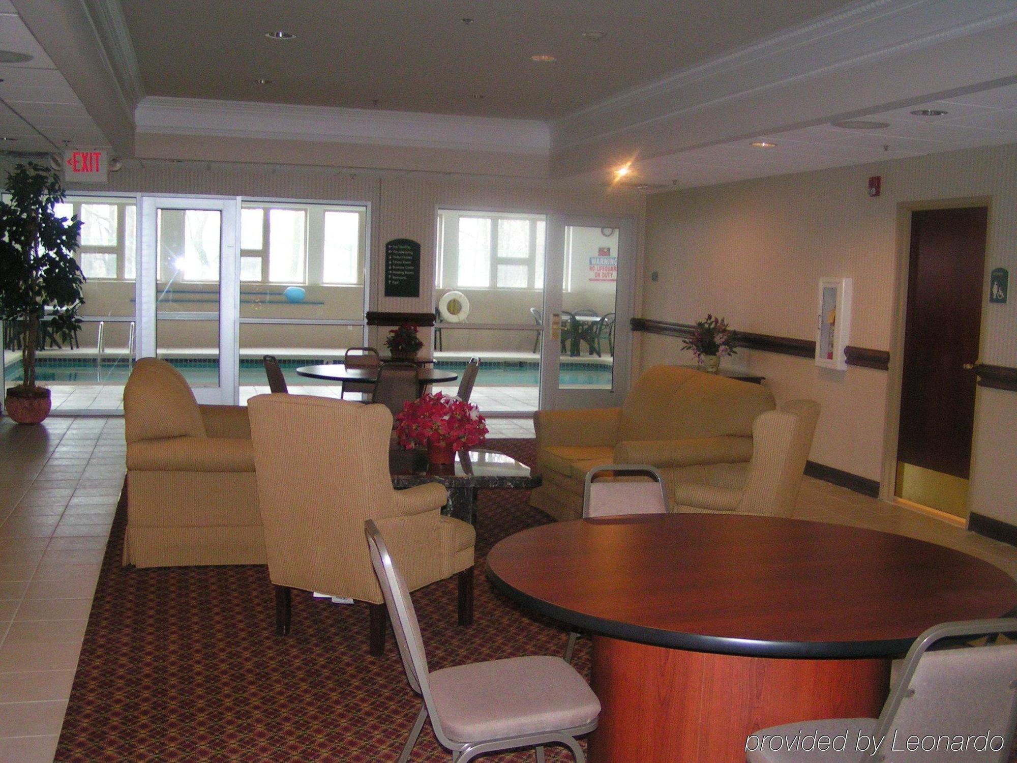 Holiday Express & By Ihg Hotel 2*